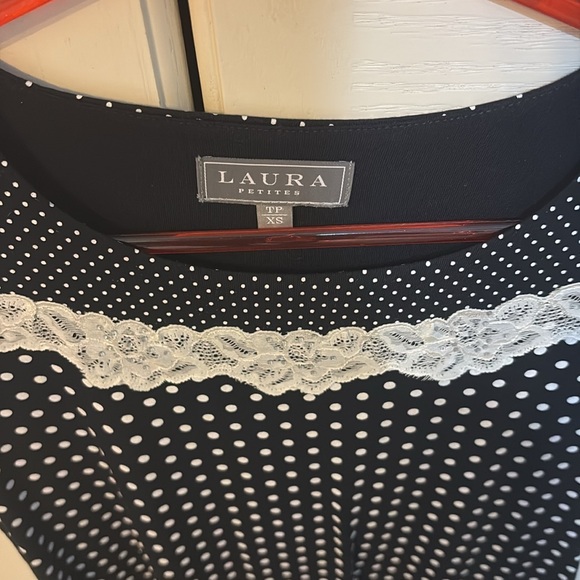 Laura blouse - Picture 2 of 3